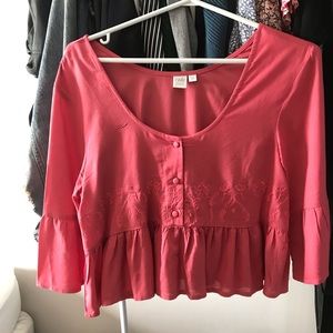 Super cute and elegant top!